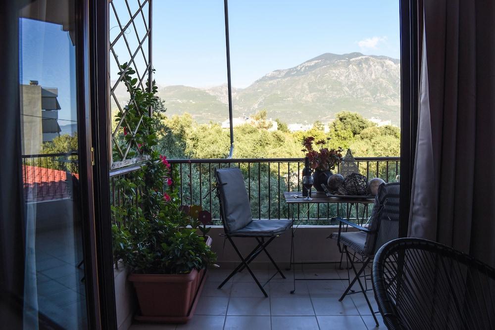 Amalia'S Serendipity - City Lights & Mountain Vistas Kalamata Eksteriør billede